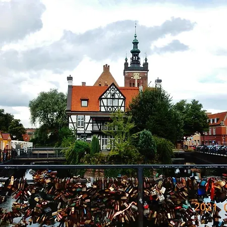 Four Seasons With Parking Place