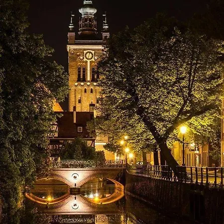 Four Seasons With Parking Place