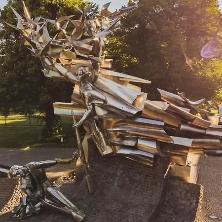 Four Seasons With Parking Place Apartment