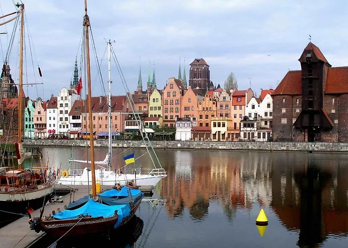 Four Seasons With Parking Place