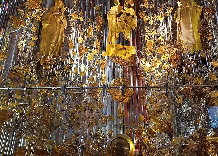 Four Seasons With Parking Place Apartman *